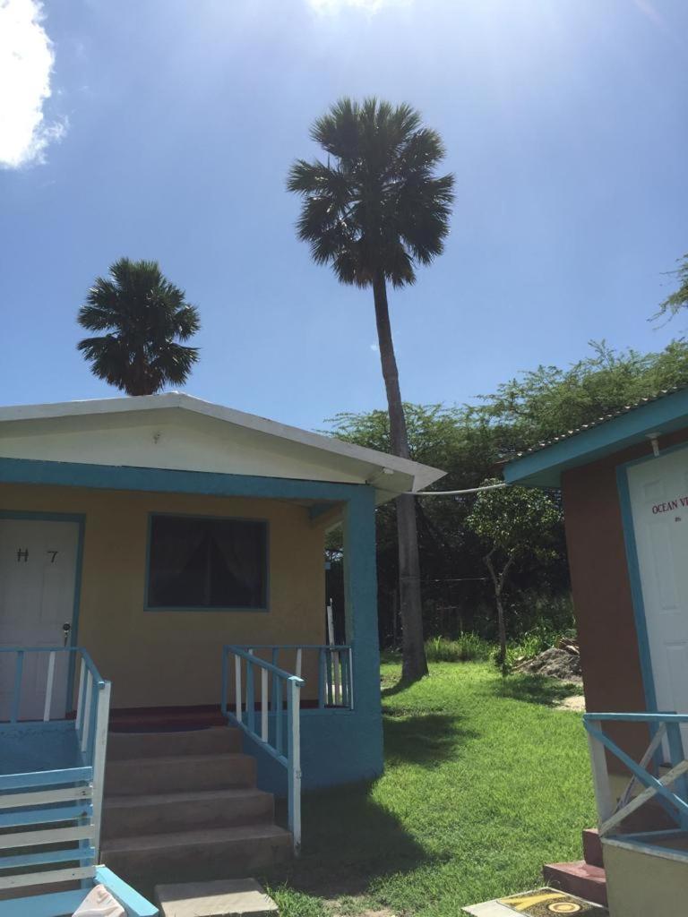 Waikiki Affittacamere 2*